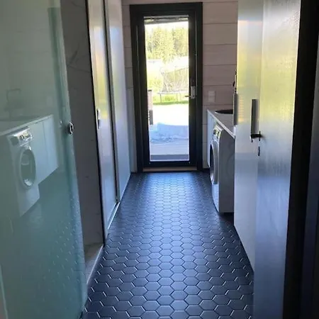 Moderni Hirsitalo Apartamento