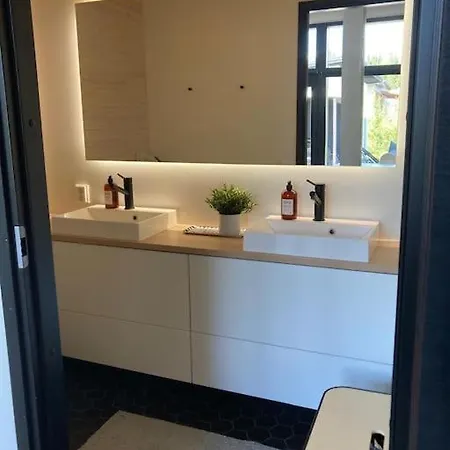 Moderni Hirsitalo 公寓 约恩苏