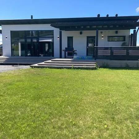 Huoneisto Moderni Hirsitalo Joensuu